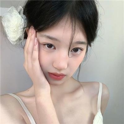 丝黛芬妮 高清封面
